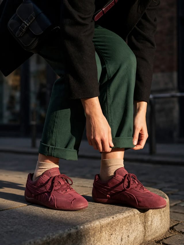 Sneakers - Lifestyle (Human) example 8